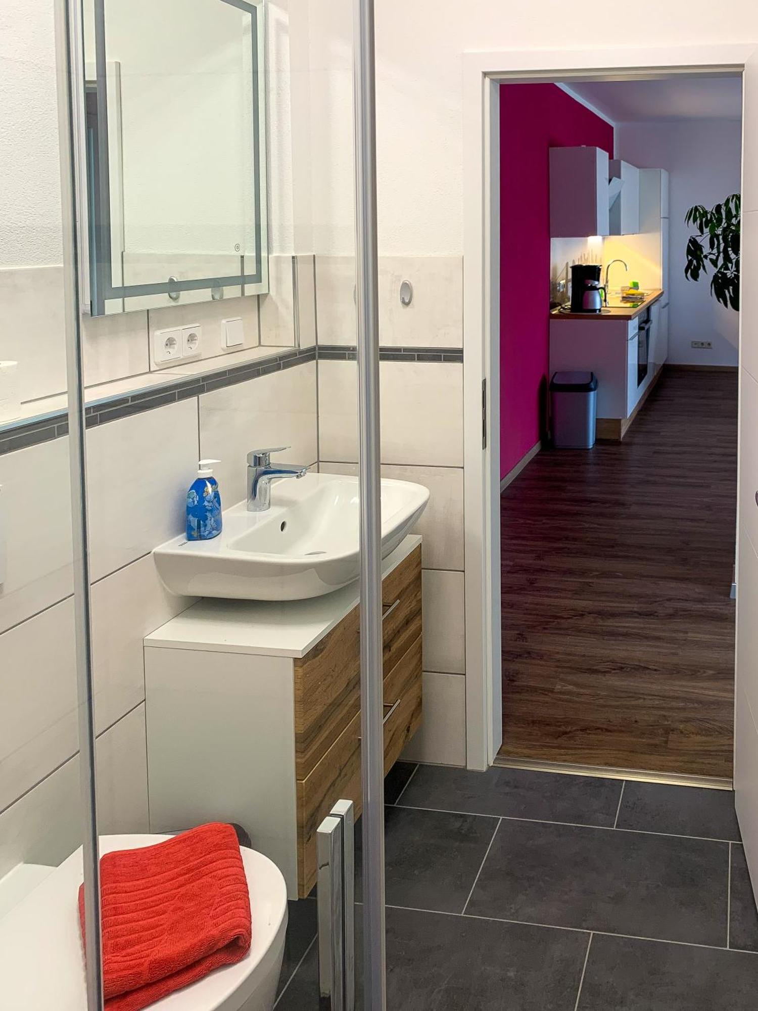 Top-Moderne Ferienwohnung Und Apartments Auf Frueherem Wunderschoenen Bauernhof Im Elbe-Elster-Kreis In Brandenburg Bei Herzberg-Elster, Schoenewalde, Holzdorf Экстерьер фото